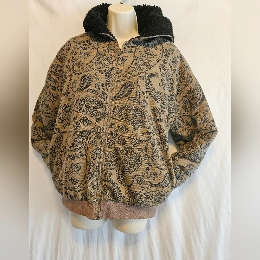 Forever 21 Paisley Print Zip-up Hoodie. size S Brown and black sherpa - Picture 4 of 16